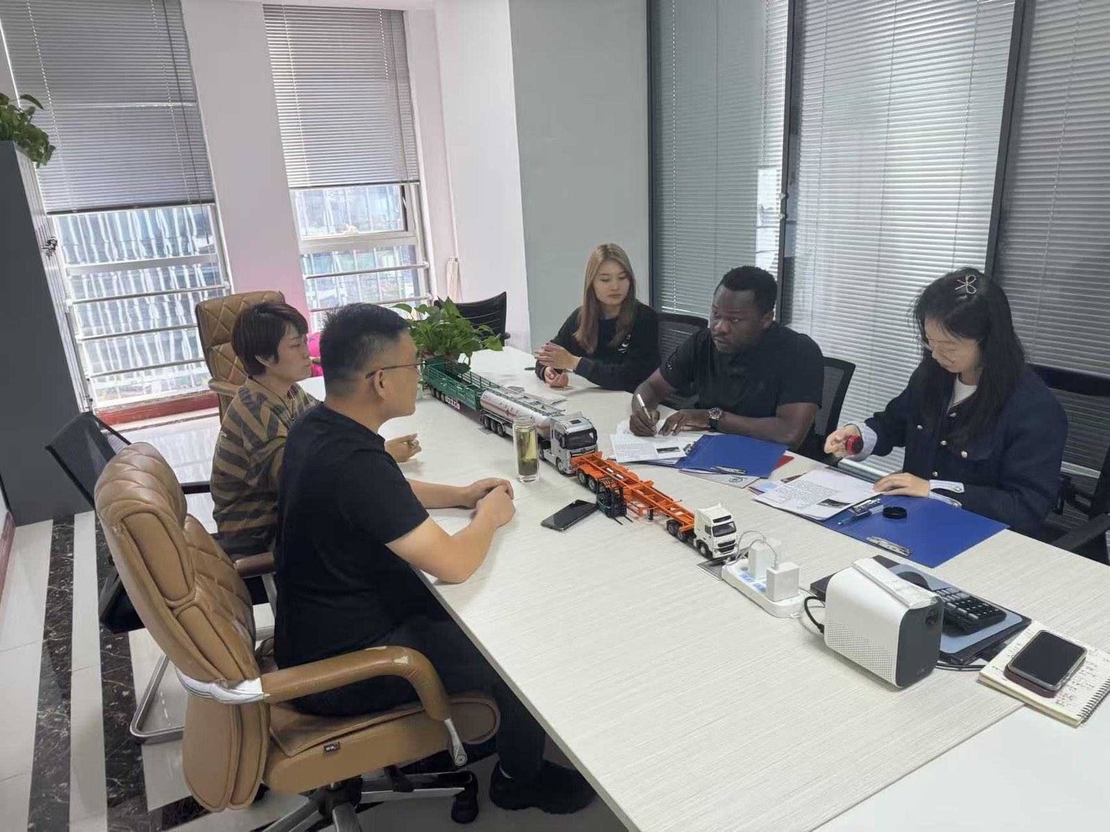 Customer Success Story: Satisfied Client Purchases Our High-Quality Tractor Trucks